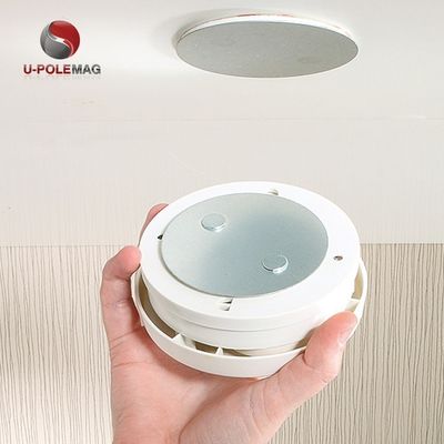 D70MM Дымный детектор Магнитная стойка с неодимовыми магнитами и оцинкованным стальным листом